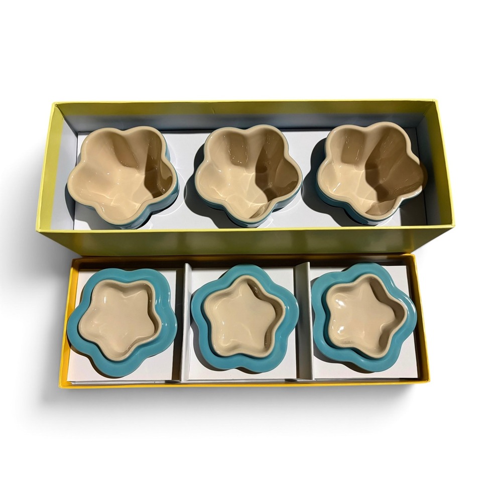 Le Creuset Petite Ramekin Fleur Collection 3pc Set with Tray Turquoise Blue